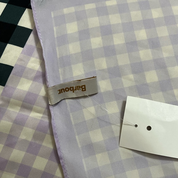 Barbour Women’s Square Scarf - Picture 6 of 6